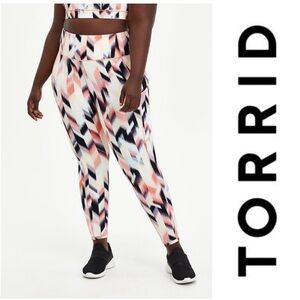 Torrid Size 4X 26 Full Length Active Legging - Arrow Print - Pink